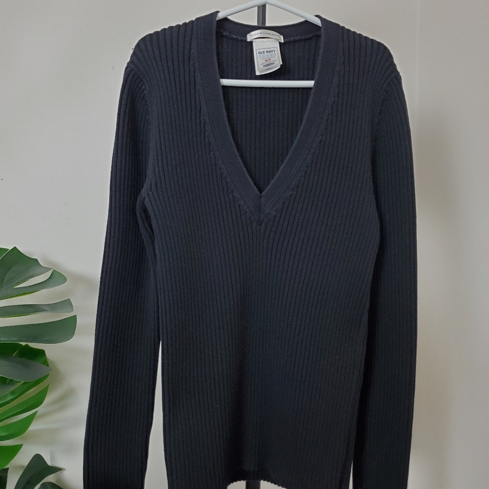 V-neck Sweater